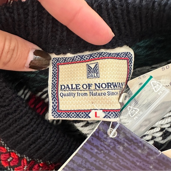 NWT Vintage Dale of Norway Red and Blue Reindeer Chunky Cardigan Sweater sz L - Picture 5 of 9